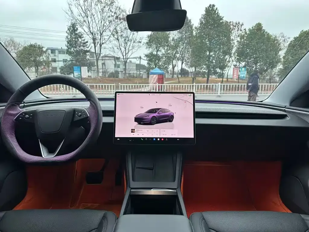 Tesla Model 3 — фото 3