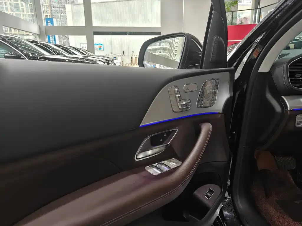 Mercedes-Benz GLE — фото 10