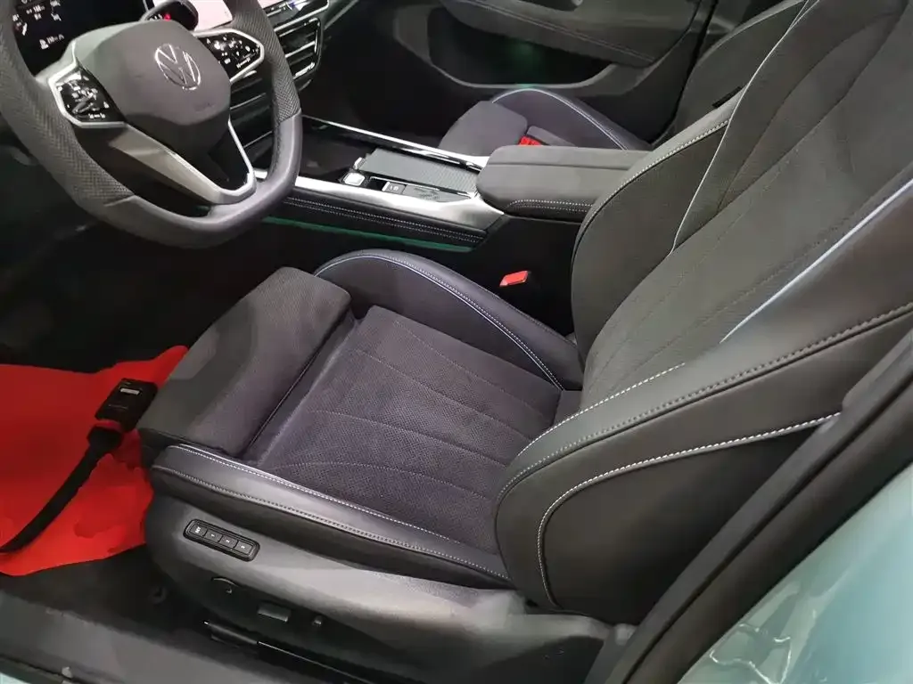 Volkswagen Passat — фото 10