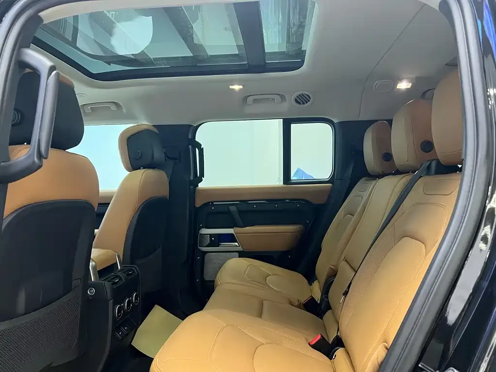 Land Rover Defender — фото 4