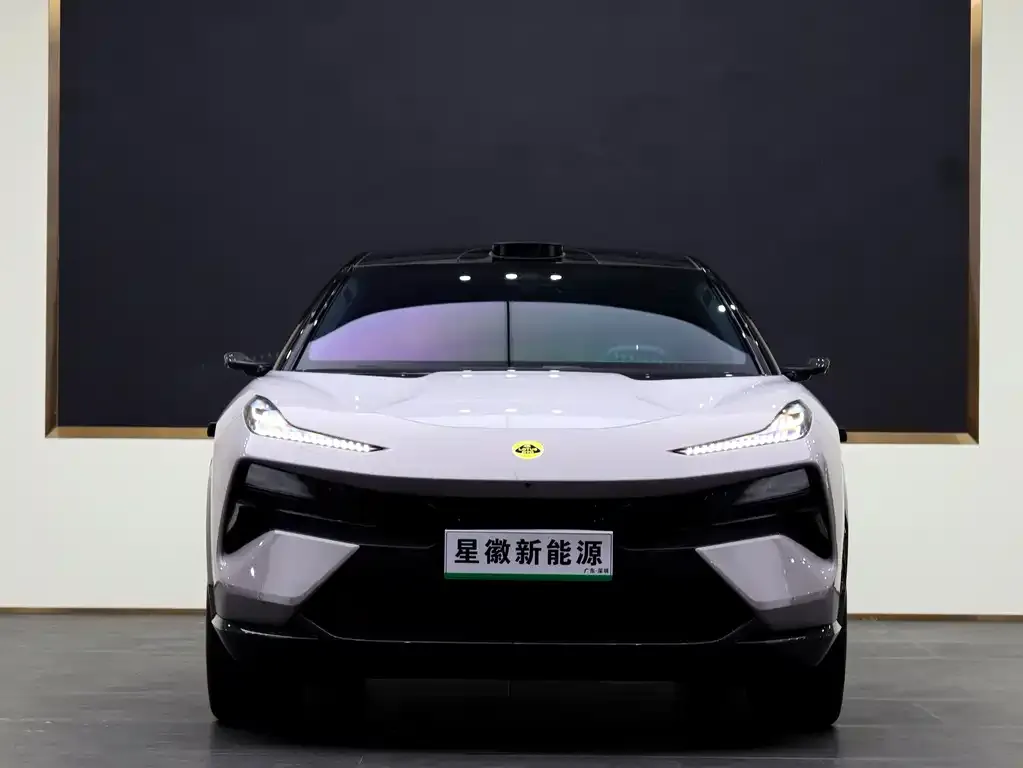 Lotus Eletre — фото 3