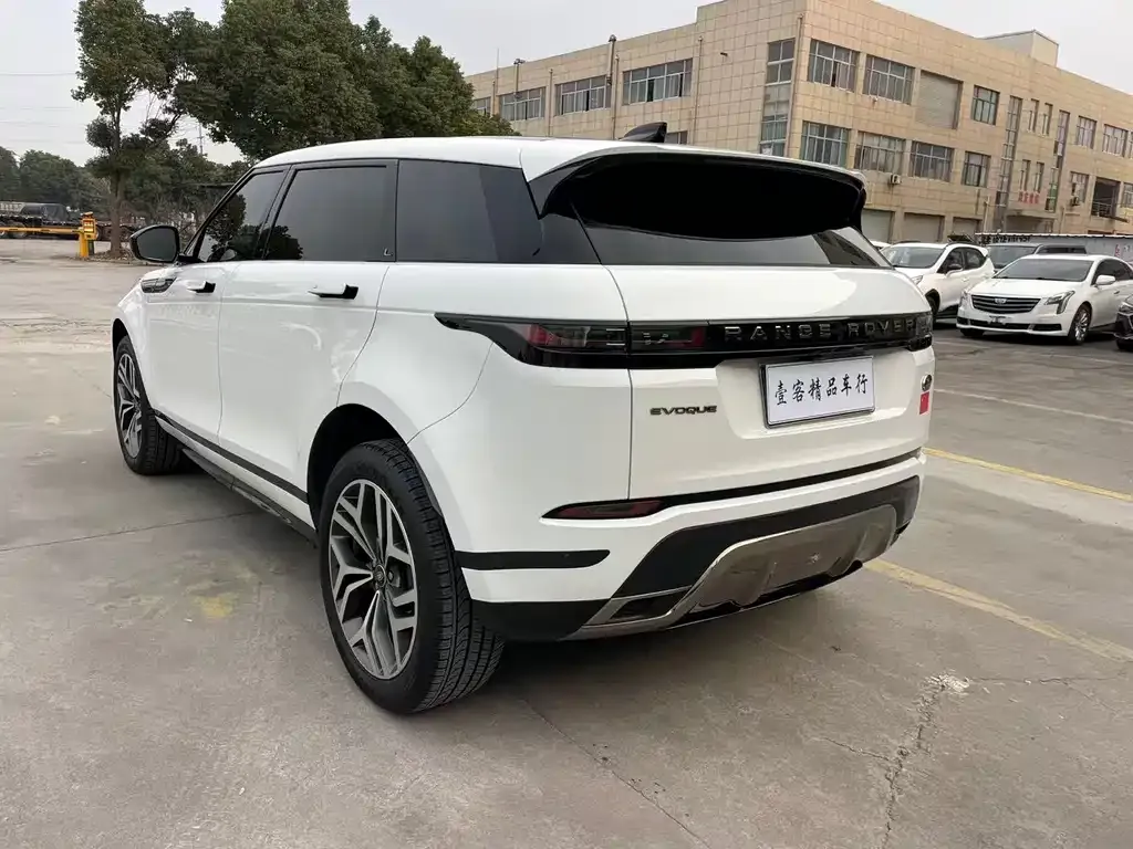 Land Rover Evoque — фото 6