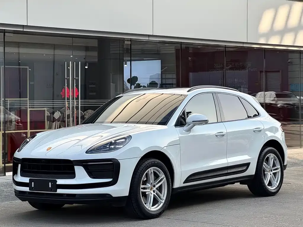 Porsche Macan — фото 1