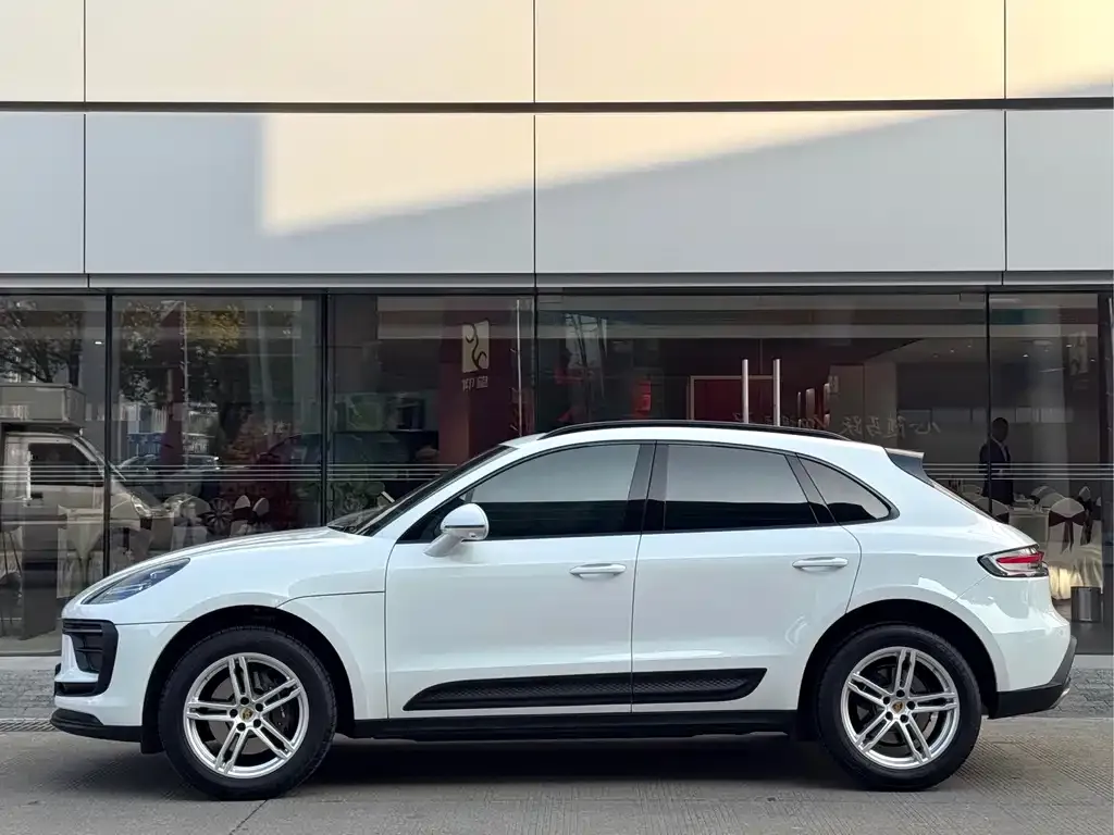 Porsche Macan — фото 5