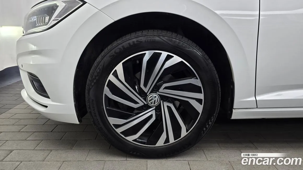 Volkswagen Jetta — фото 8