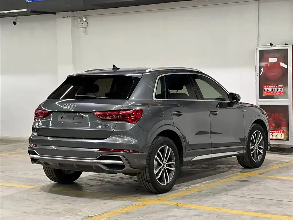 Audi Q3 — фото 10
