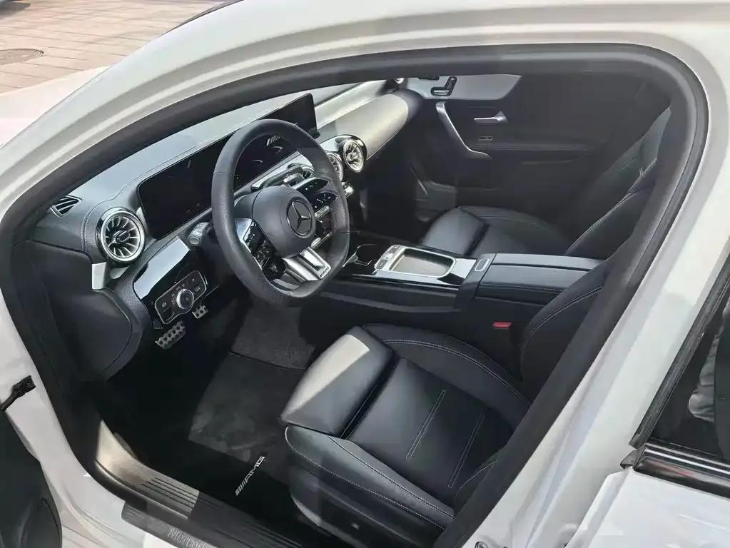 Mercedes-Benz A-Class AMG — фото 6