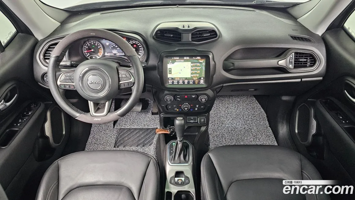Jeep Renegade — фото 4