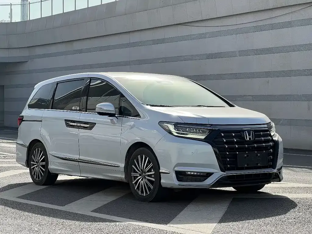 Honda Elysion — фото 7