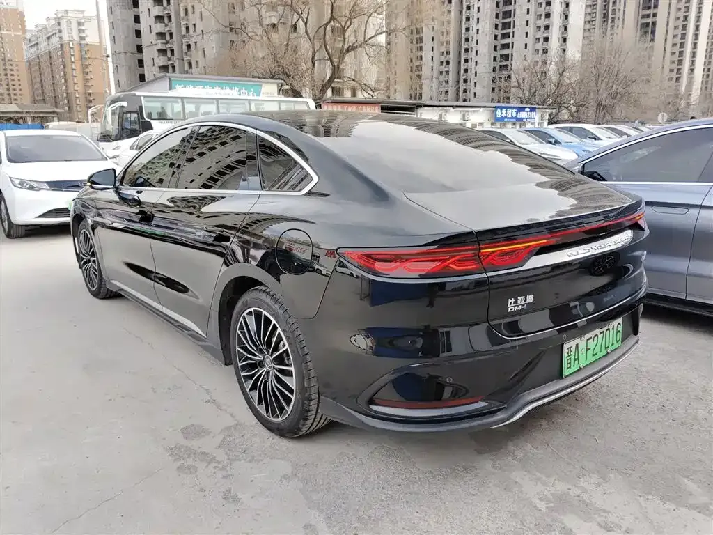BYD Han — фото 10