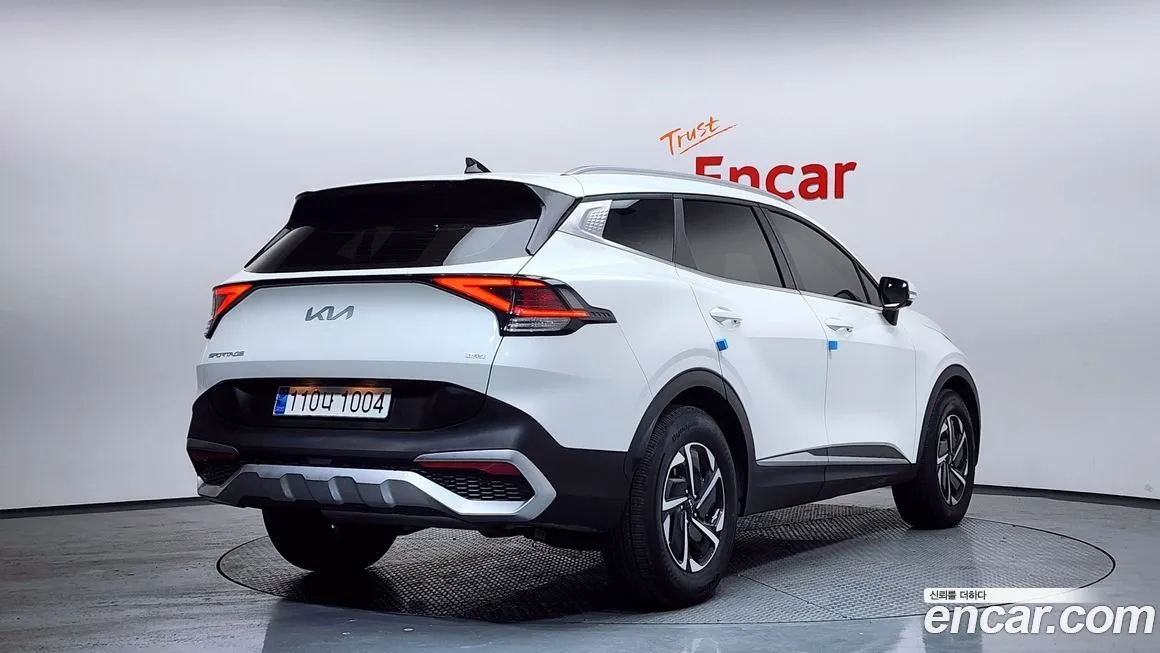 Kia Sportage — фото 8
