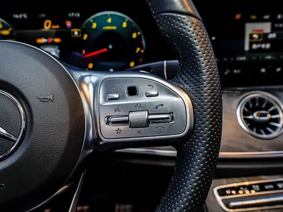 Mercedes-Benz CLS — фото 5