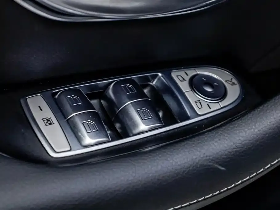 Mercedes-Benz CLS — фото 3