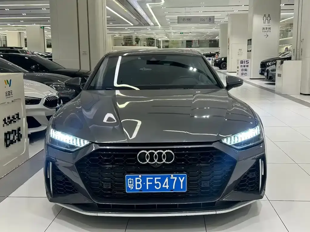 Audi A7 — фото 2