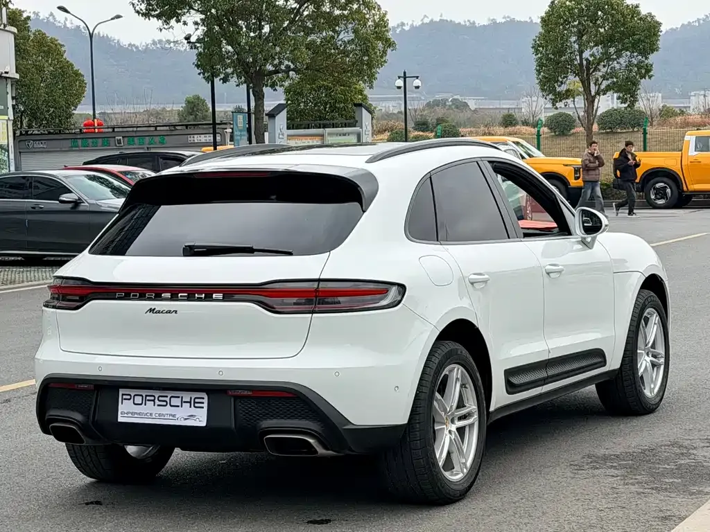 Porsche Macan — фото 5