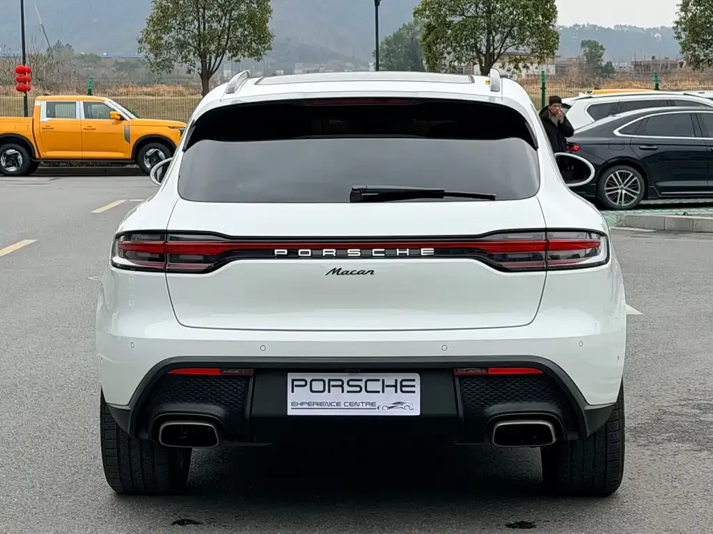 Porsche Macan — фото 8