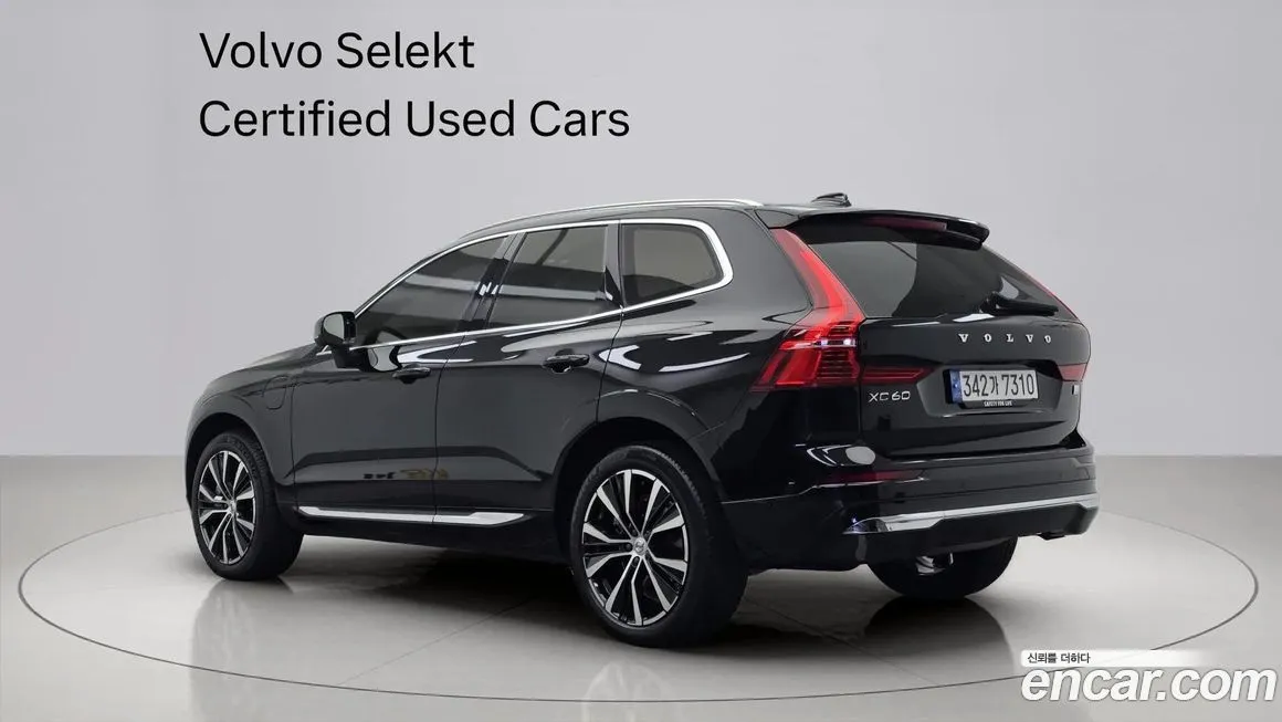 Volvo XC60 — фото 5