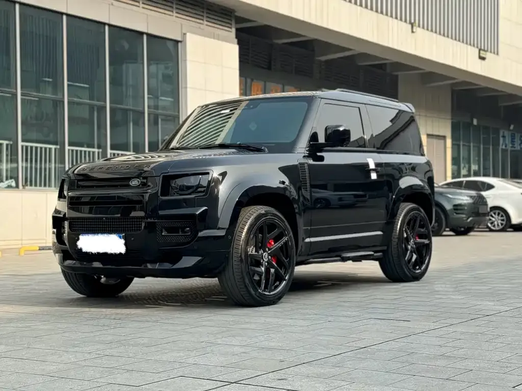 Land Rover Defender — фото 1