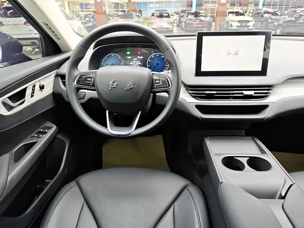 Hongqi E-QM5 — фото 3