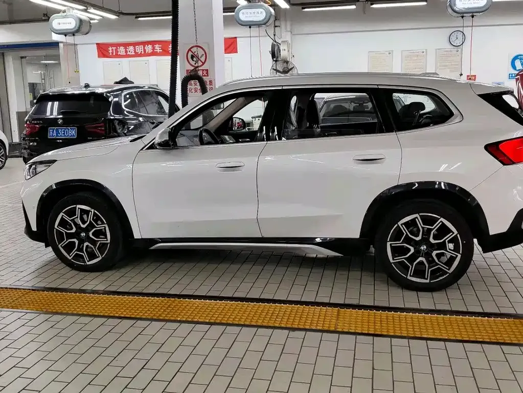 BMW X1 — фото 4