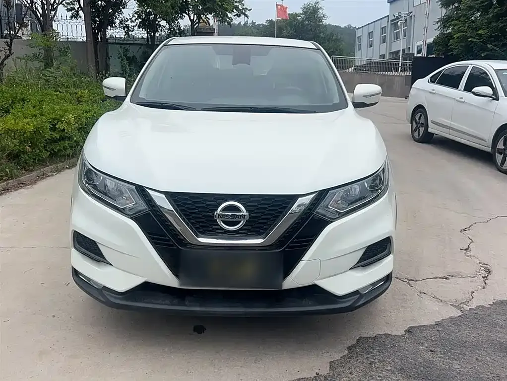 Nissan Qashqai — фото 7