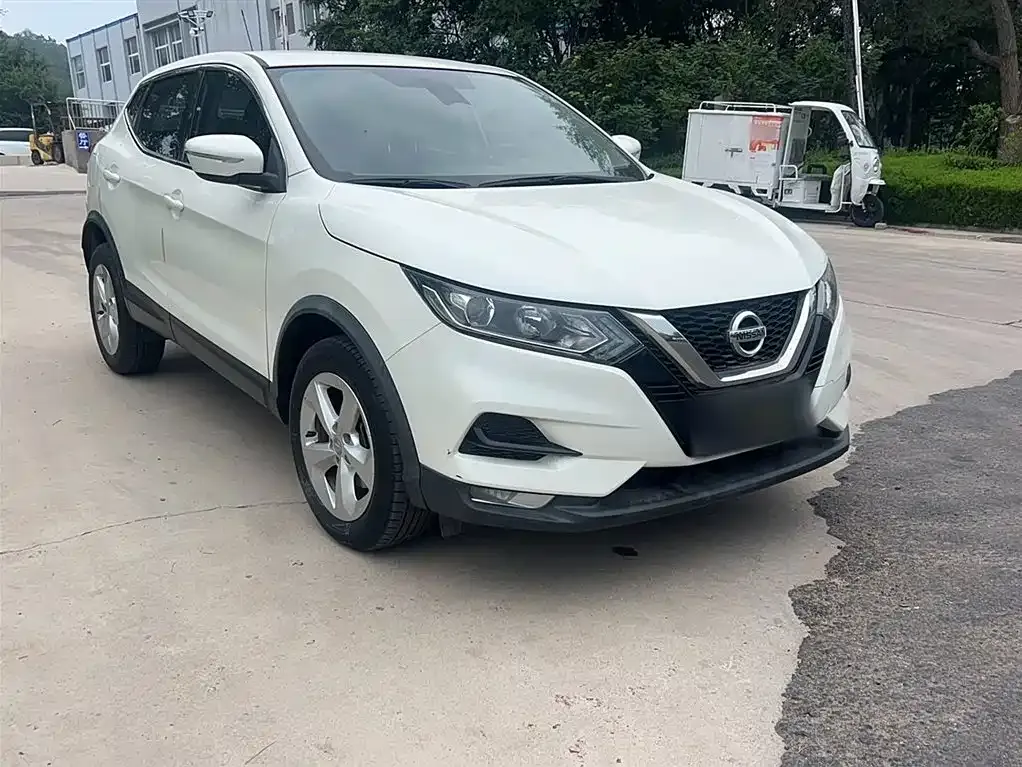 Nissan Qashqai — фото 9