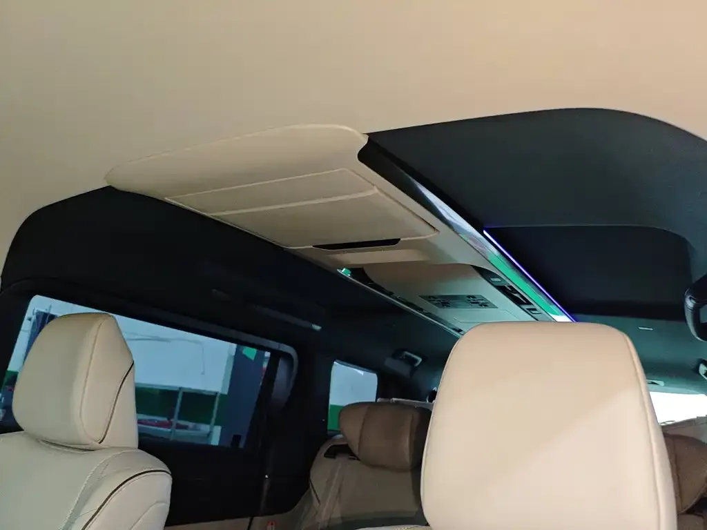 Toyota Alphard — фото 6