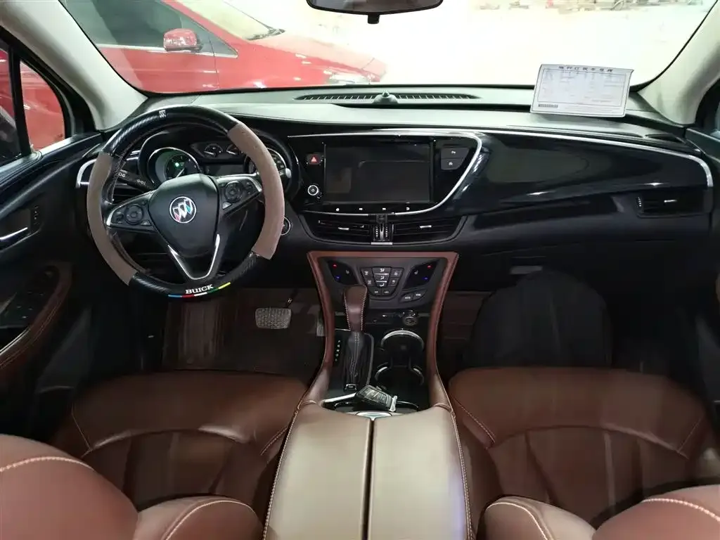 Buick Envision Plus — фото 7