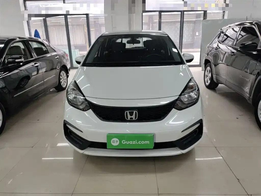 Honda Fit — фото 10
