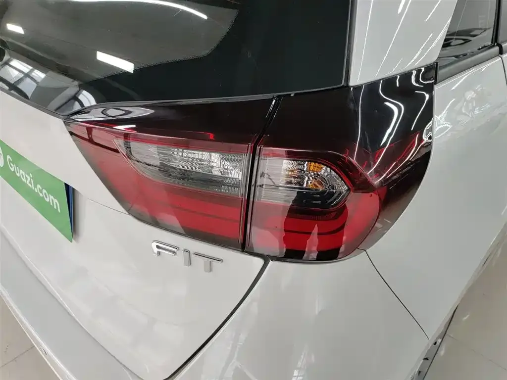 Honda Fit — фото 3