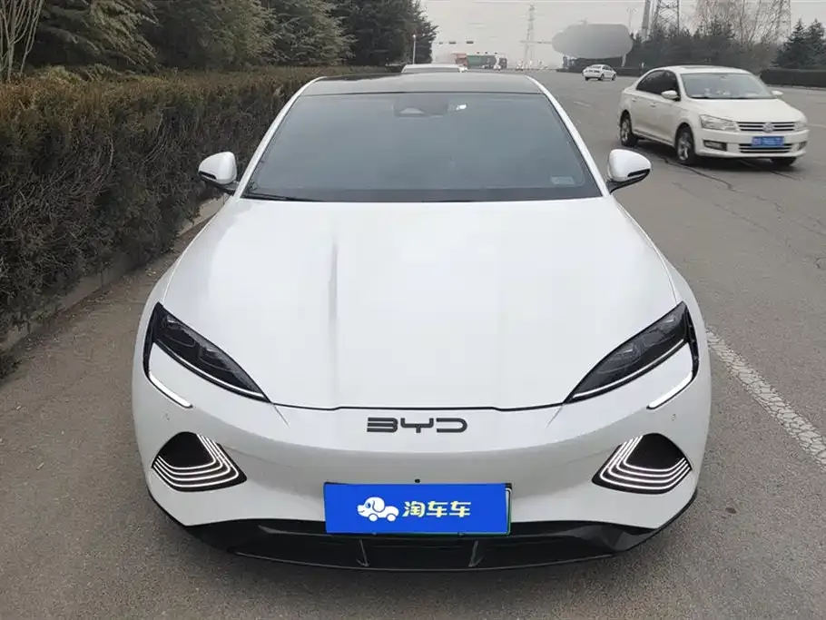 BYD Seal — фото 4