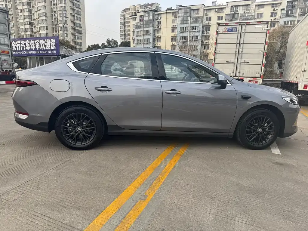 BYD Qin PLUS — фото 10