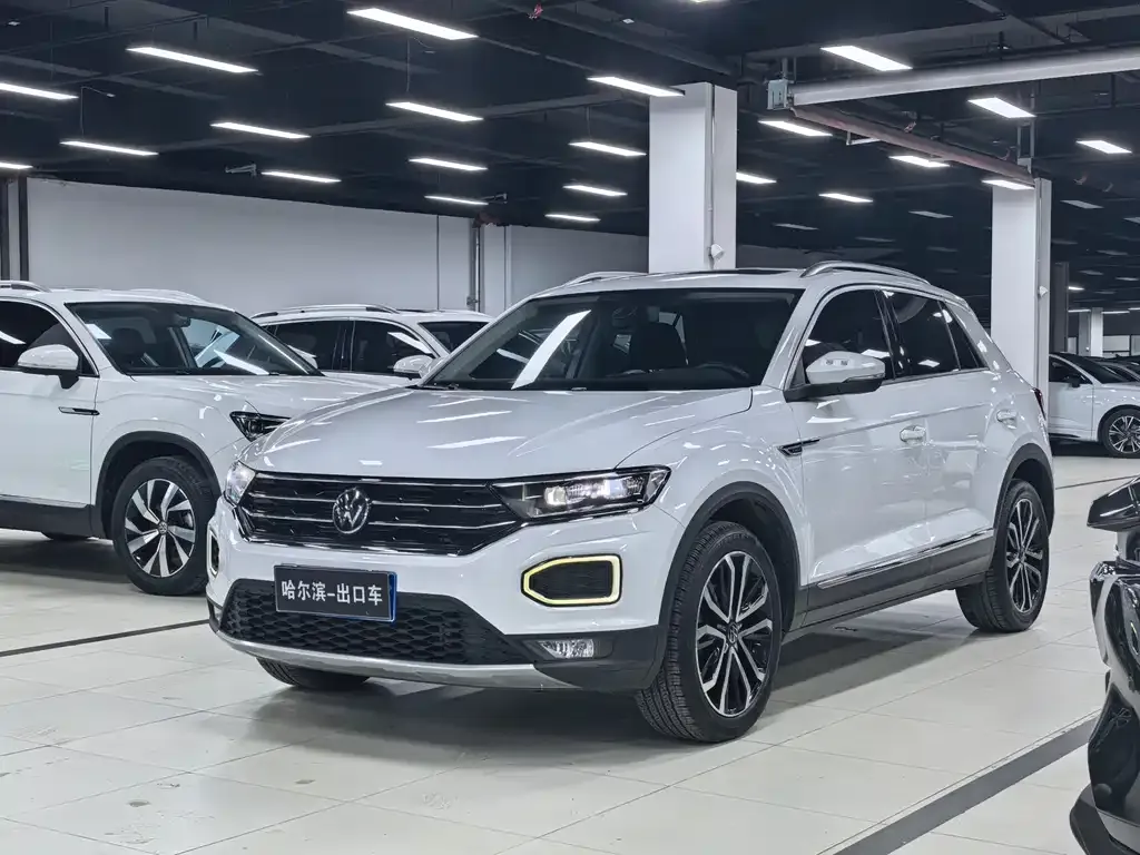 Volkswagen T-Roc — фото 1