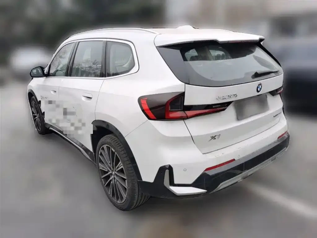BMW X1 — фото 7