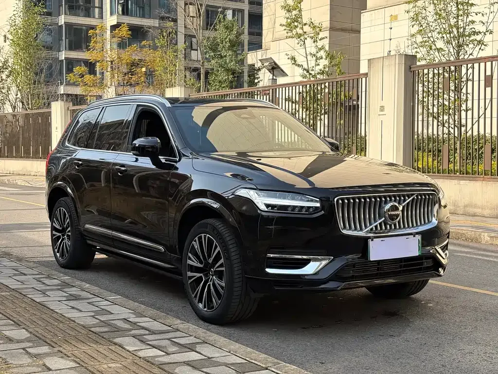 Volvo XC90 PHEV — фото 7