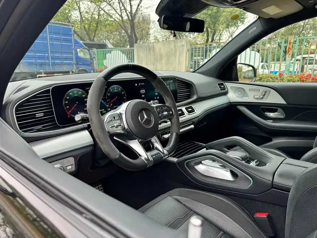 Mercedes-Benz GLE AMG — фото 3