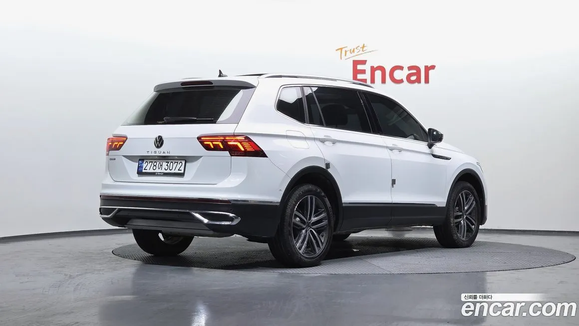Volkswagen Tiguan — фото 7