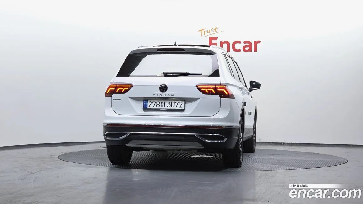 Volkswagen Tiguan — фото 4
