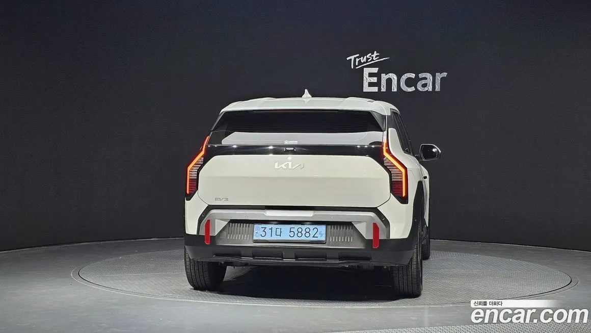 Kia EV3 — фото 3