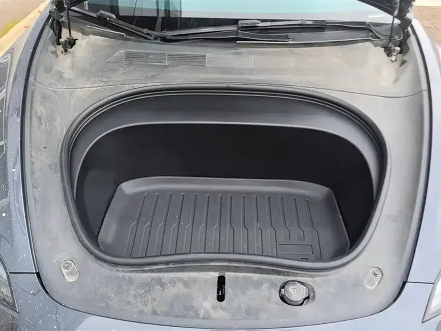 Tesla Model 3 — фото 4