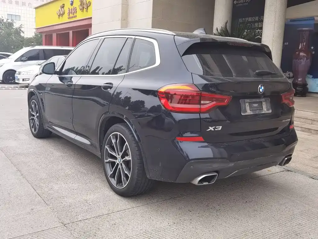 BMW X3 — фото 10