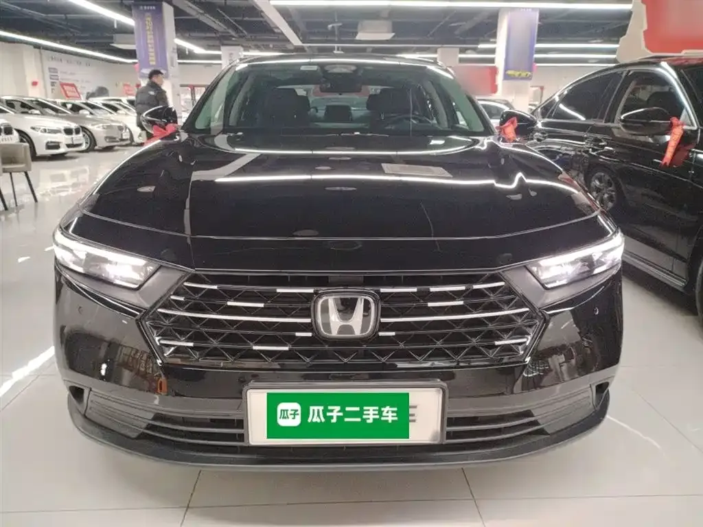Honda Accord — фото 3