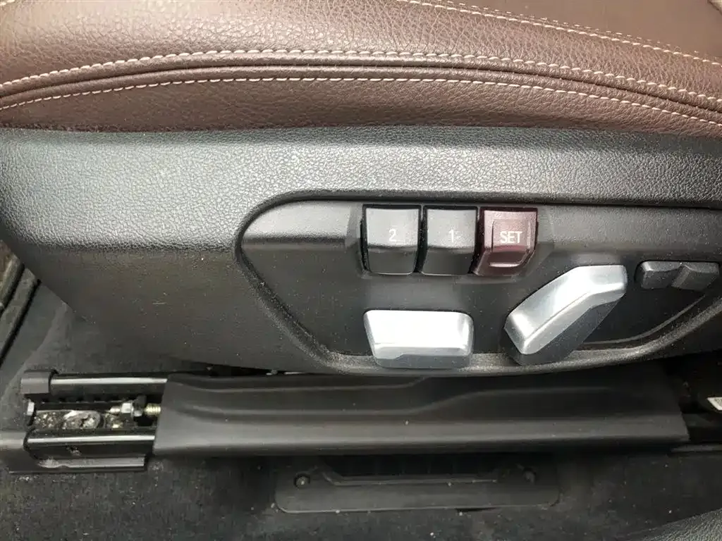 BMW X1 — фото 10
