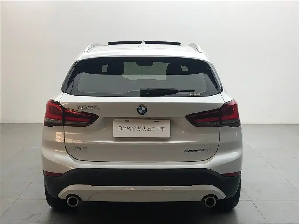 BMW X1 — фото 9