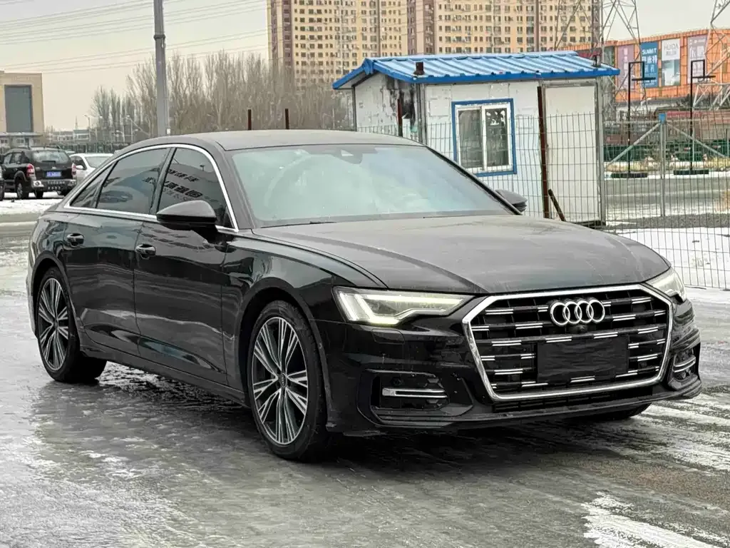 Audi A6L — фото 2