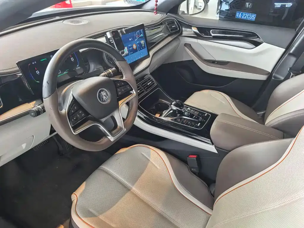 BYD Qin PLUS — фото 9