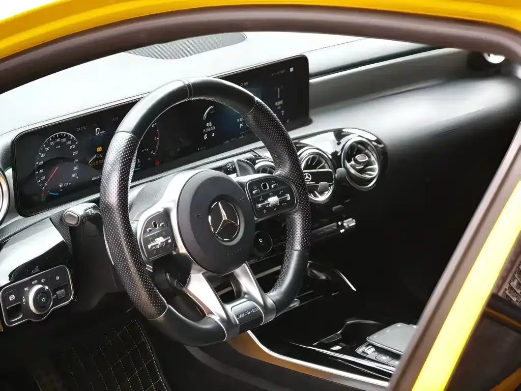 Mercedes-Benz A-Class AMG — фото 7