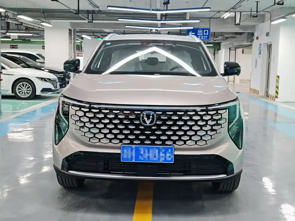 Changan CS55PLUS — фото 10