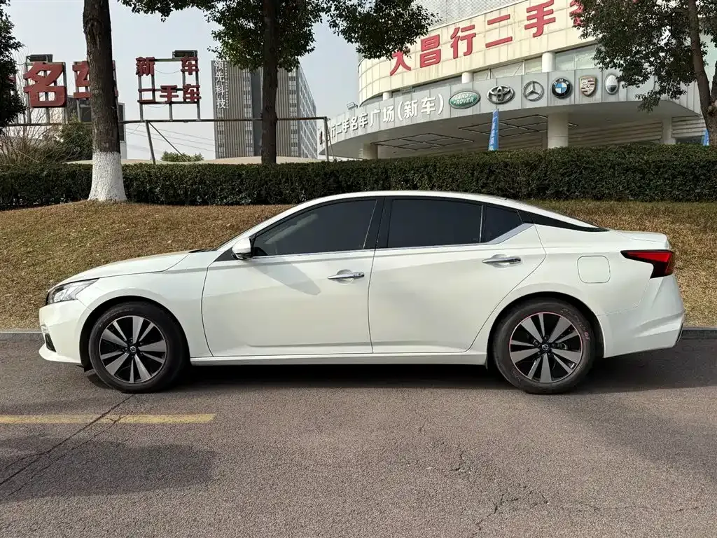 Nissan Teana — фото 8