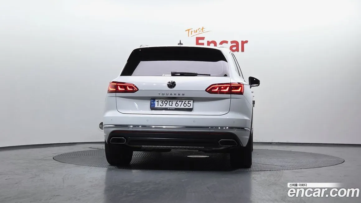 Volkswagen Touareg — фото 2